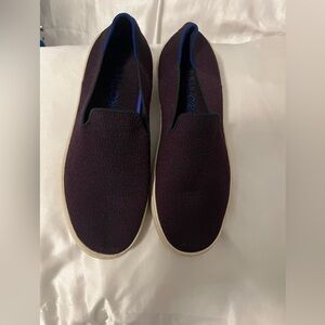 In good condition!! Rothy's the Original Slip On Sneakers